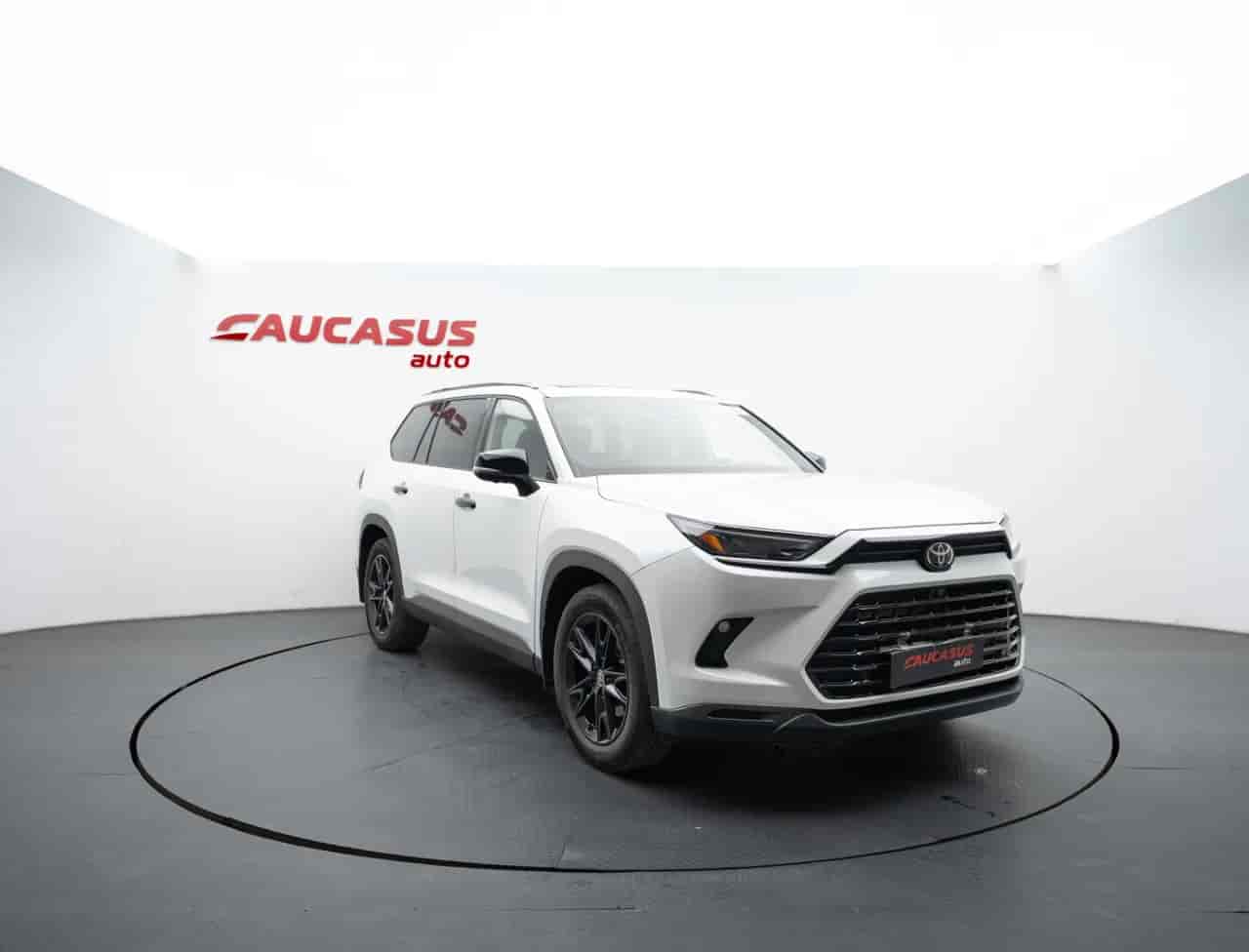 TOYOTA Grand Highlander - 3