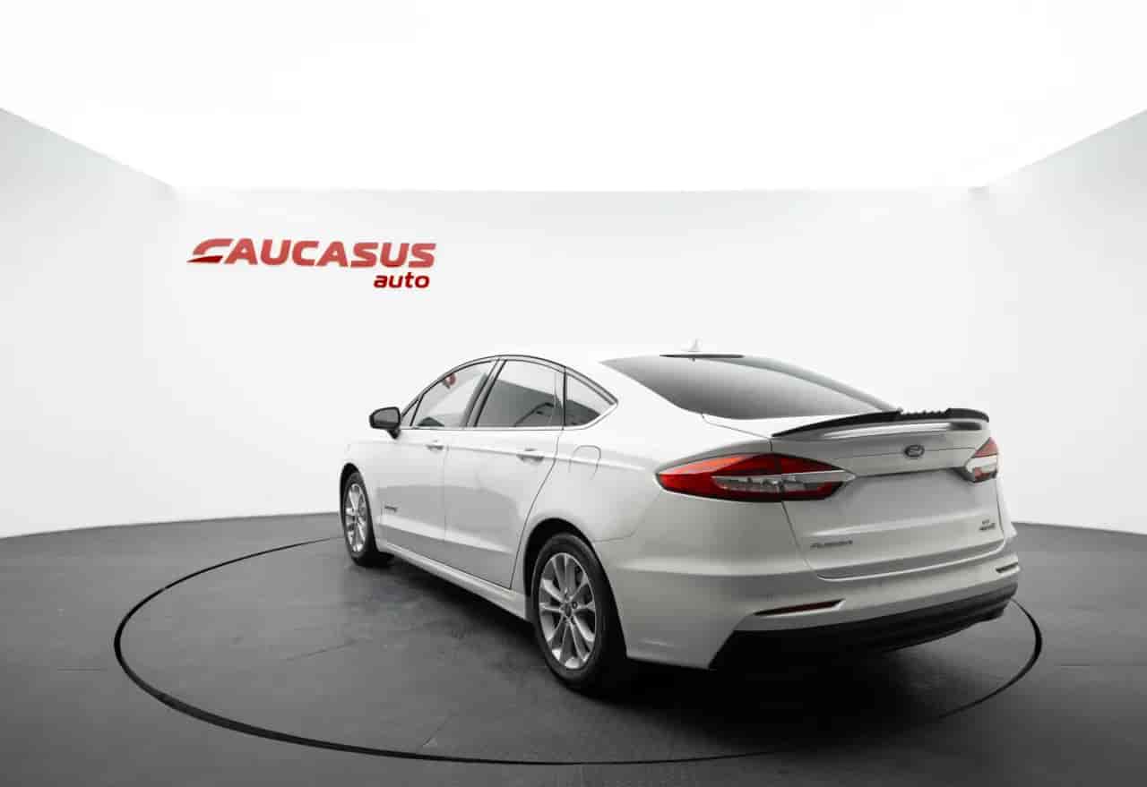 FORD Fusion - 6