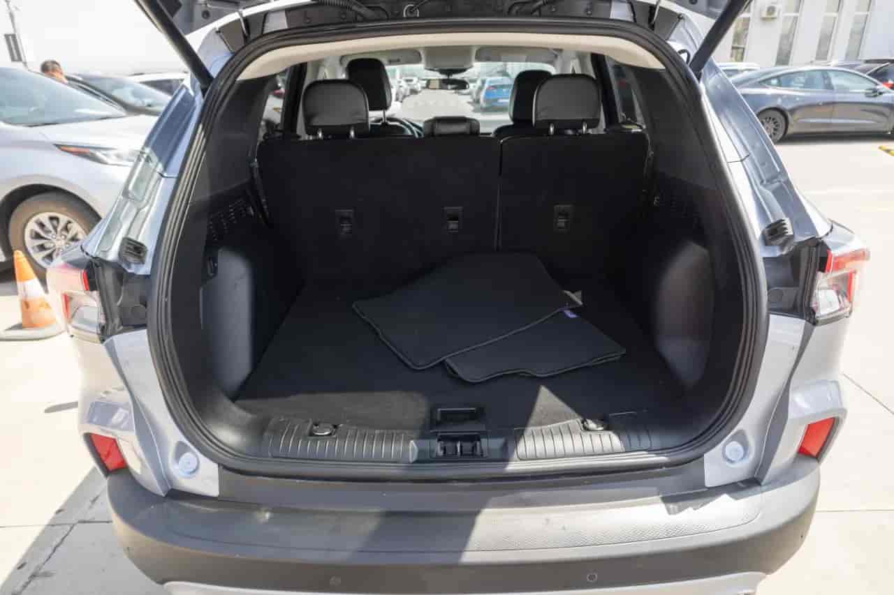 FORD Escape - 7