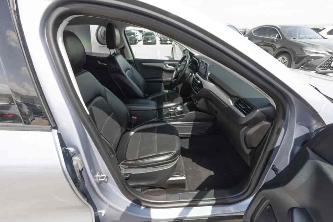 FORD Escape - 10