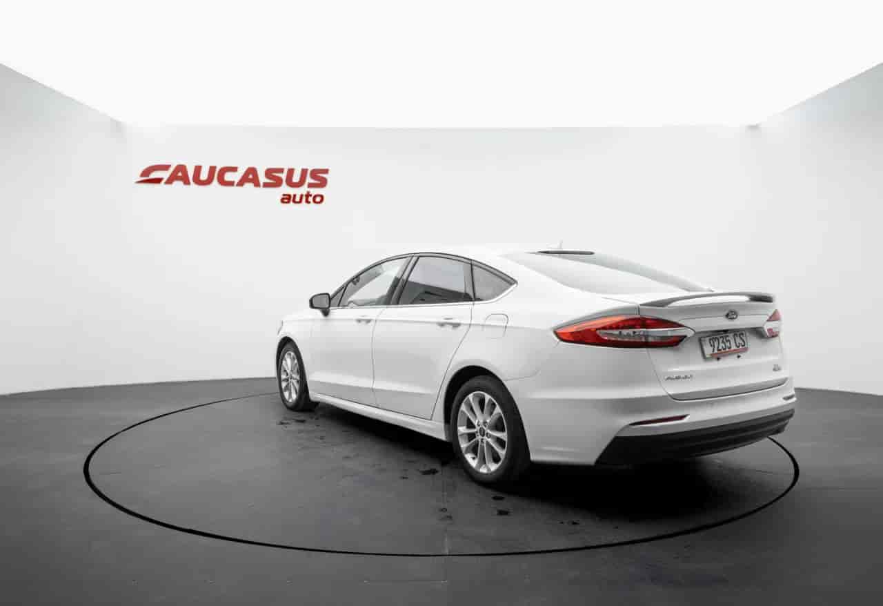 FORD Fusion - 6