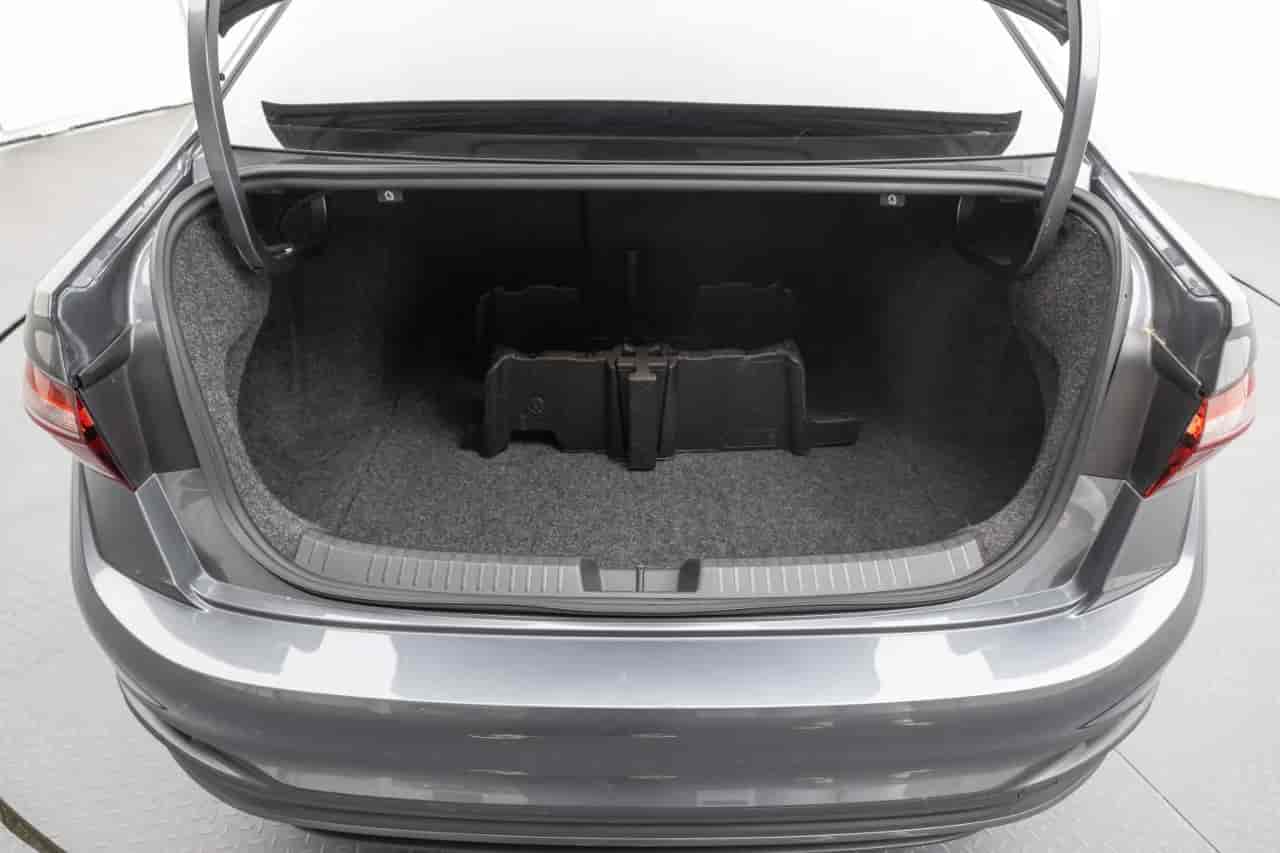 VOLKSWAGEN Jetta - 7