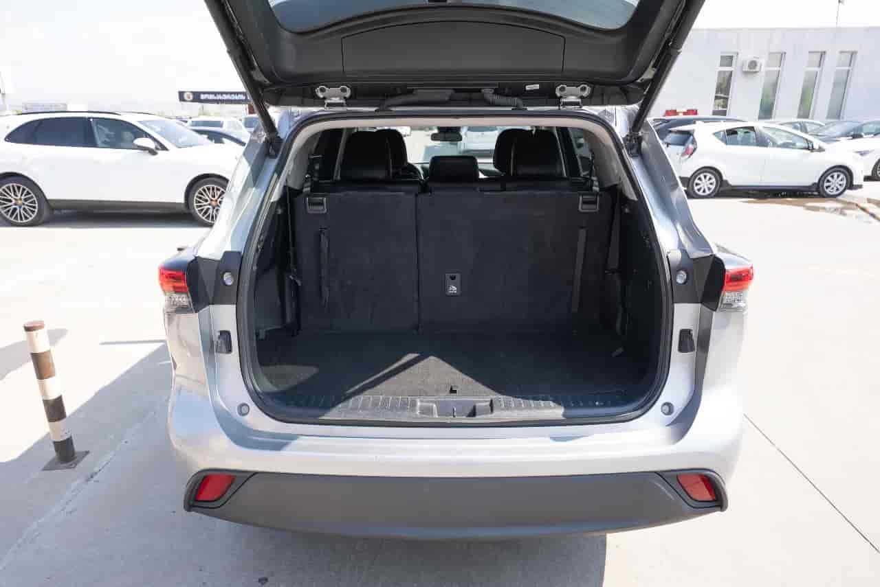 TOYOTA Highlander - 7