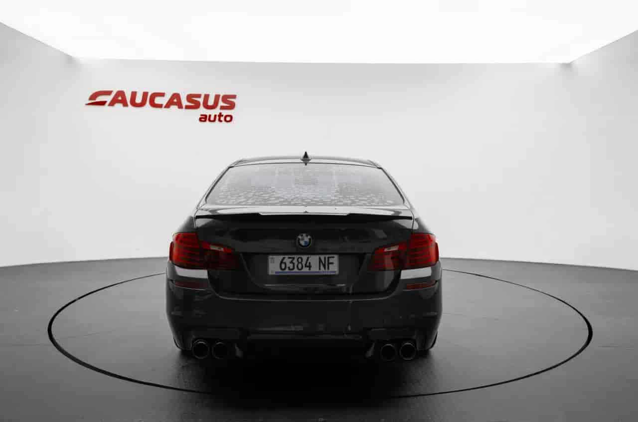 BMW 5-Series - 5