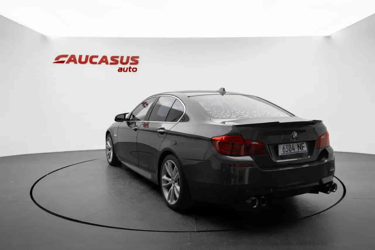 BMW 5-Series - 6