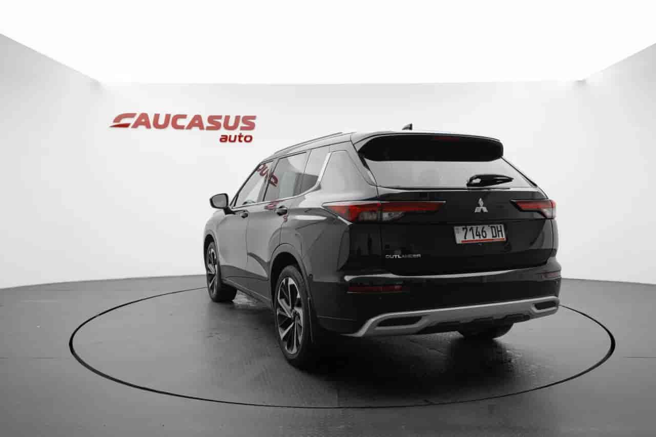 MITSUBISHI Outlander - 6