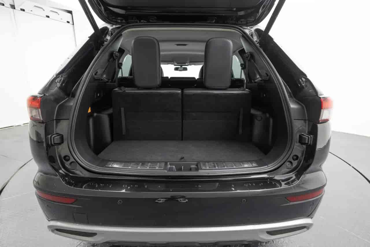 MITSUBISHI Outlander - 7