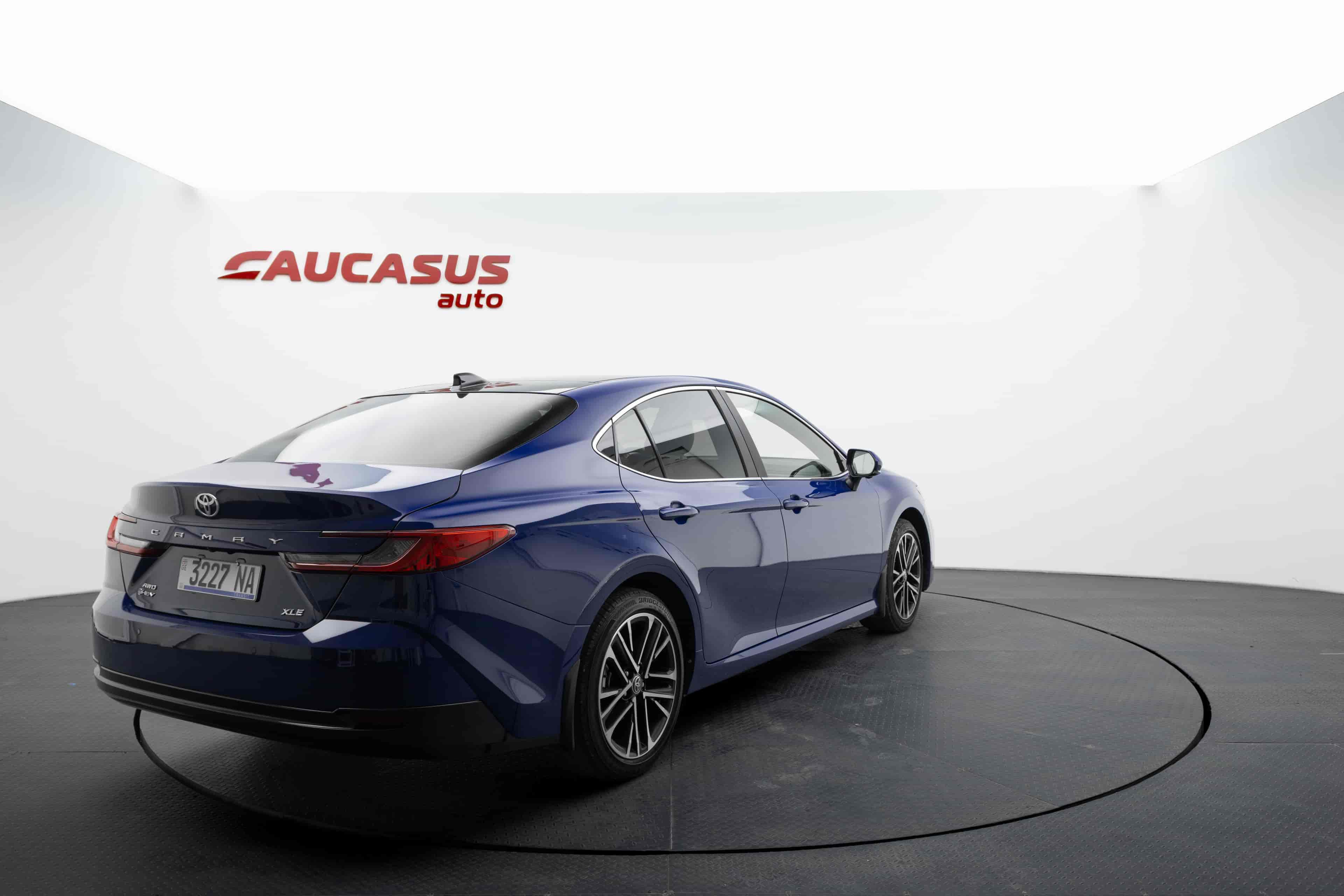 TOYOTA Camry - 4