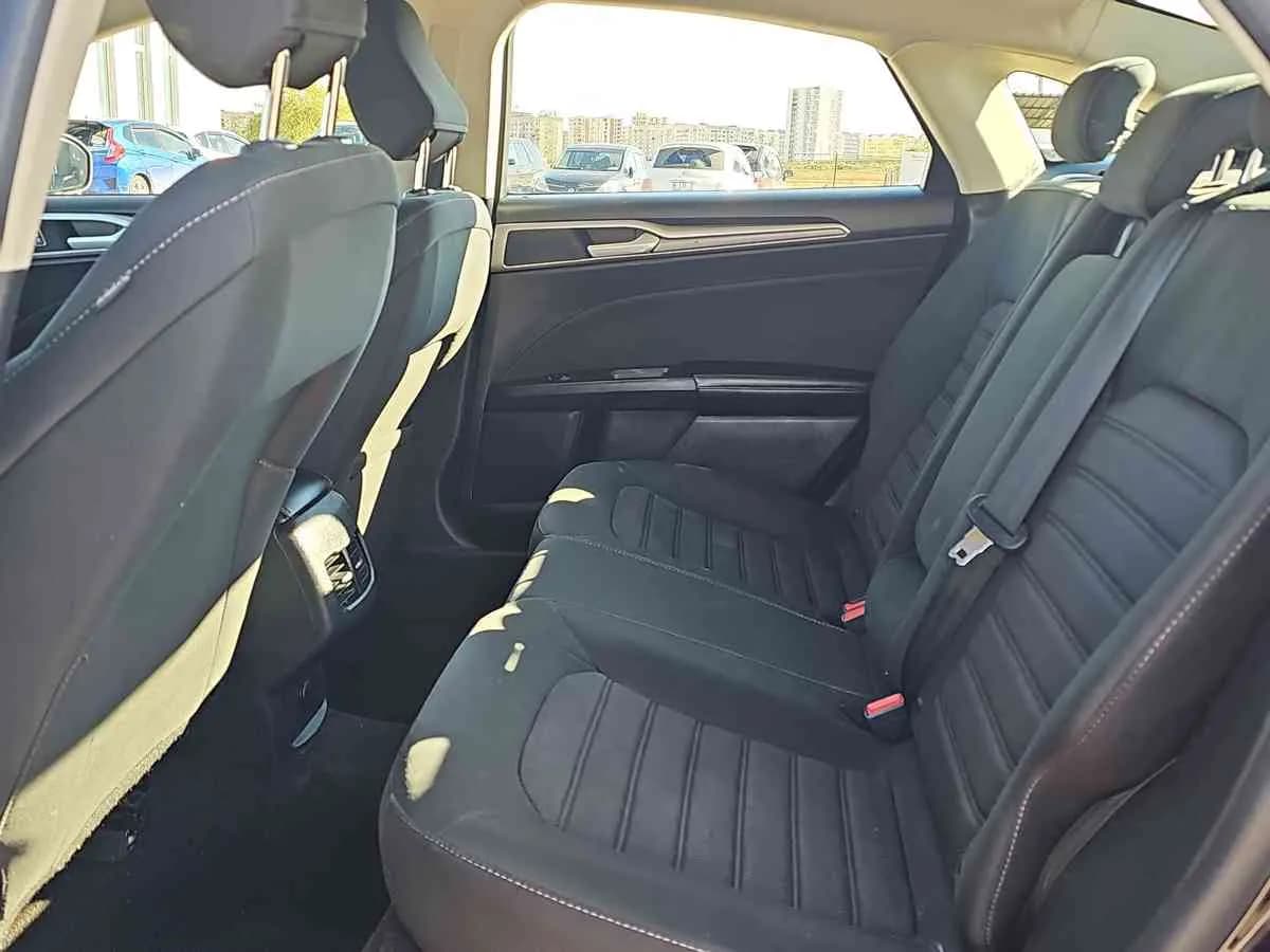 FORD Fusion - 7