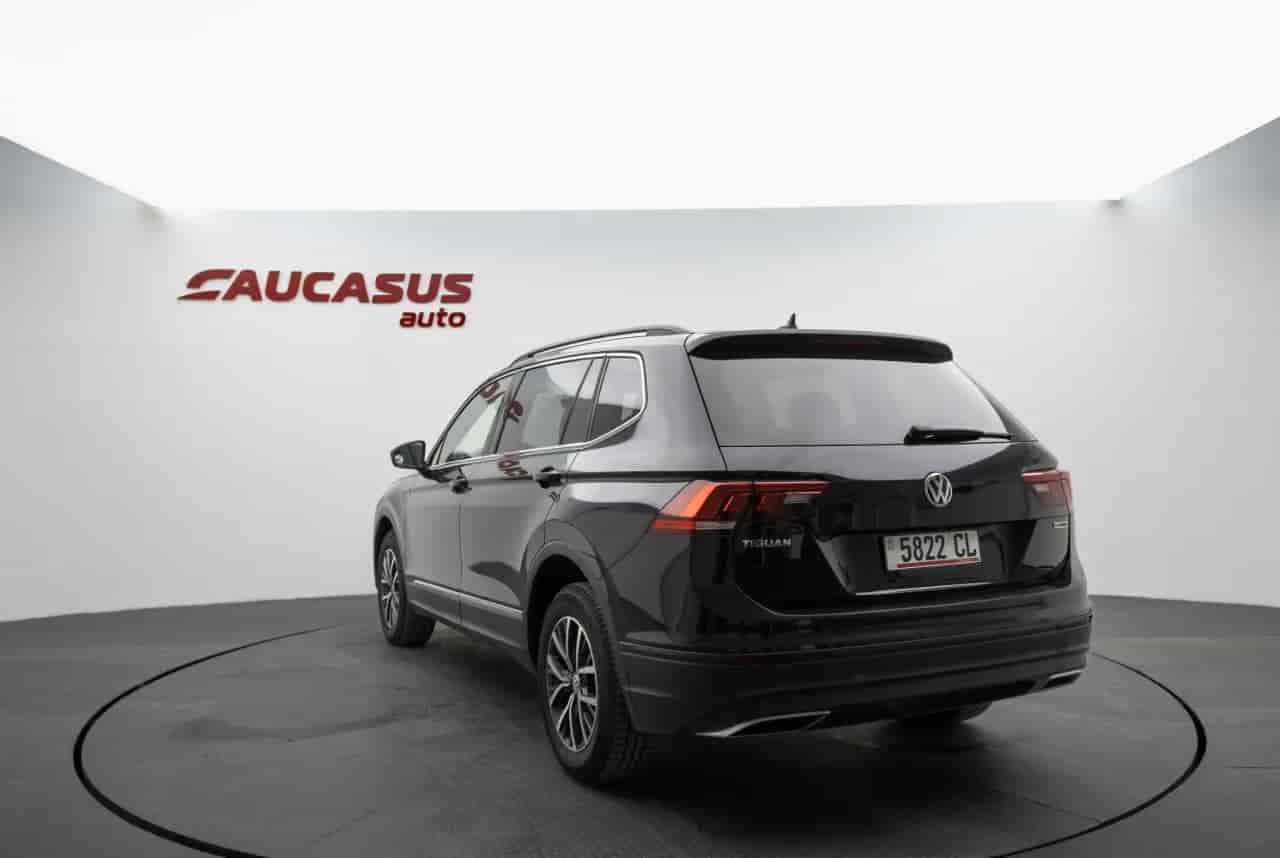VOLKSWAGEN Tiguan - 2
