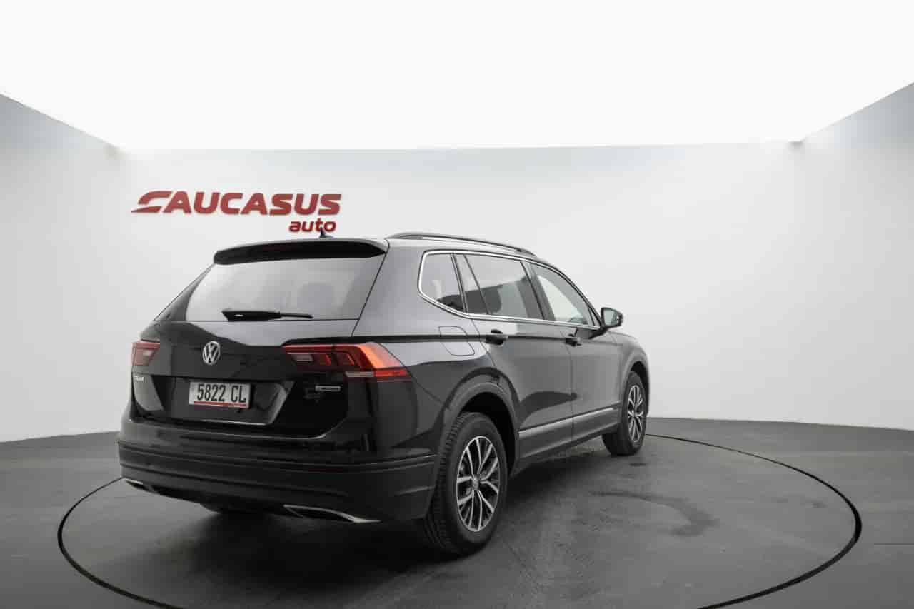 VOLKSWAGEN Tiguan - 4