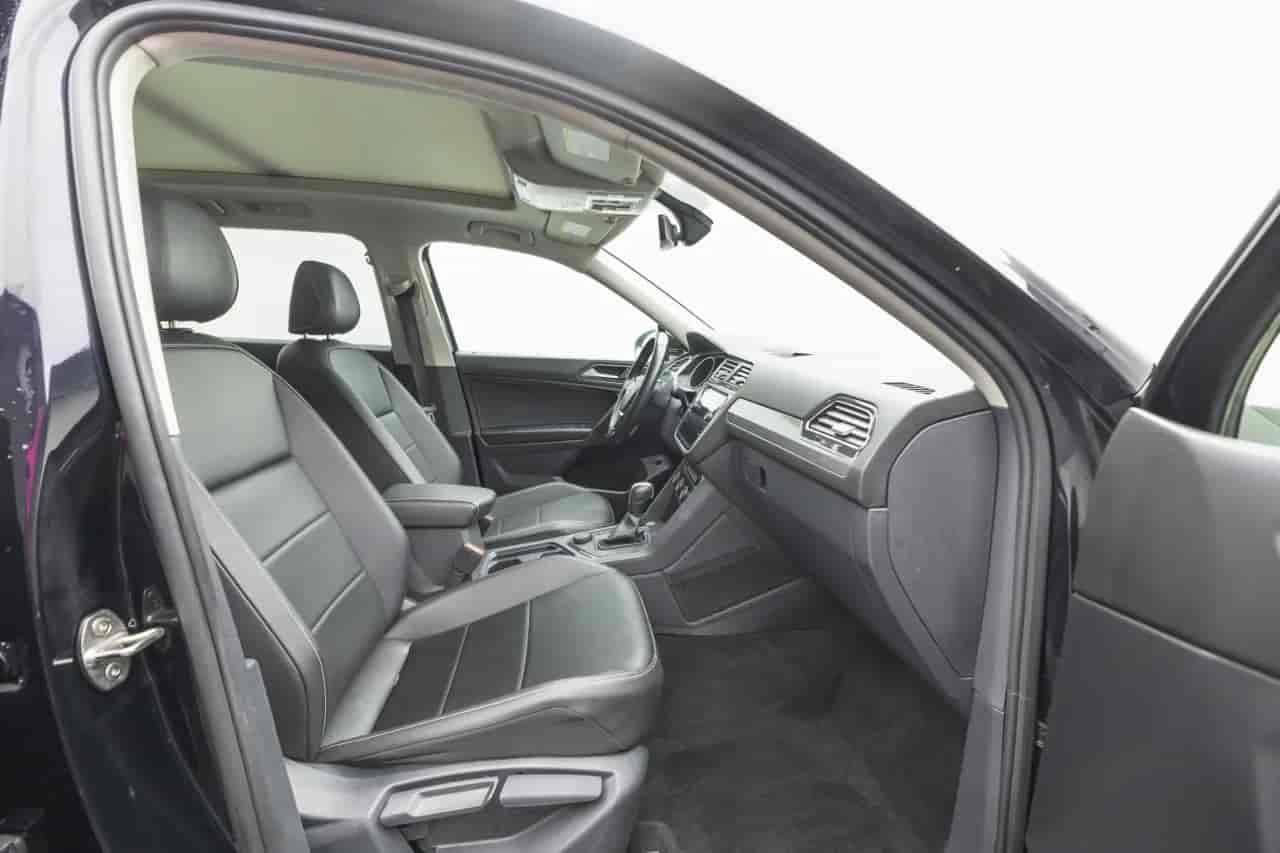 VOLKSWAGEN Tiguan - 8