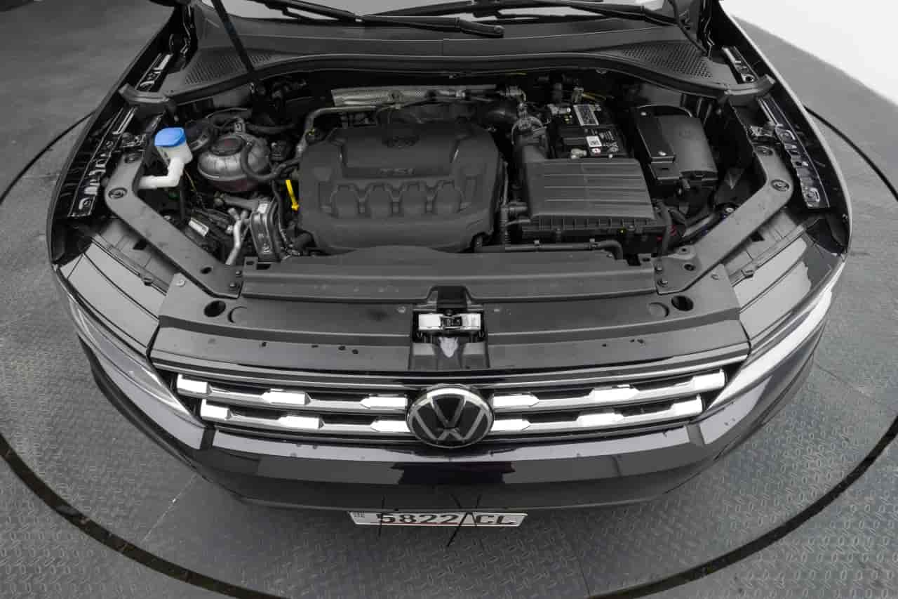 VOLKSWAGEN Tiguan - 10