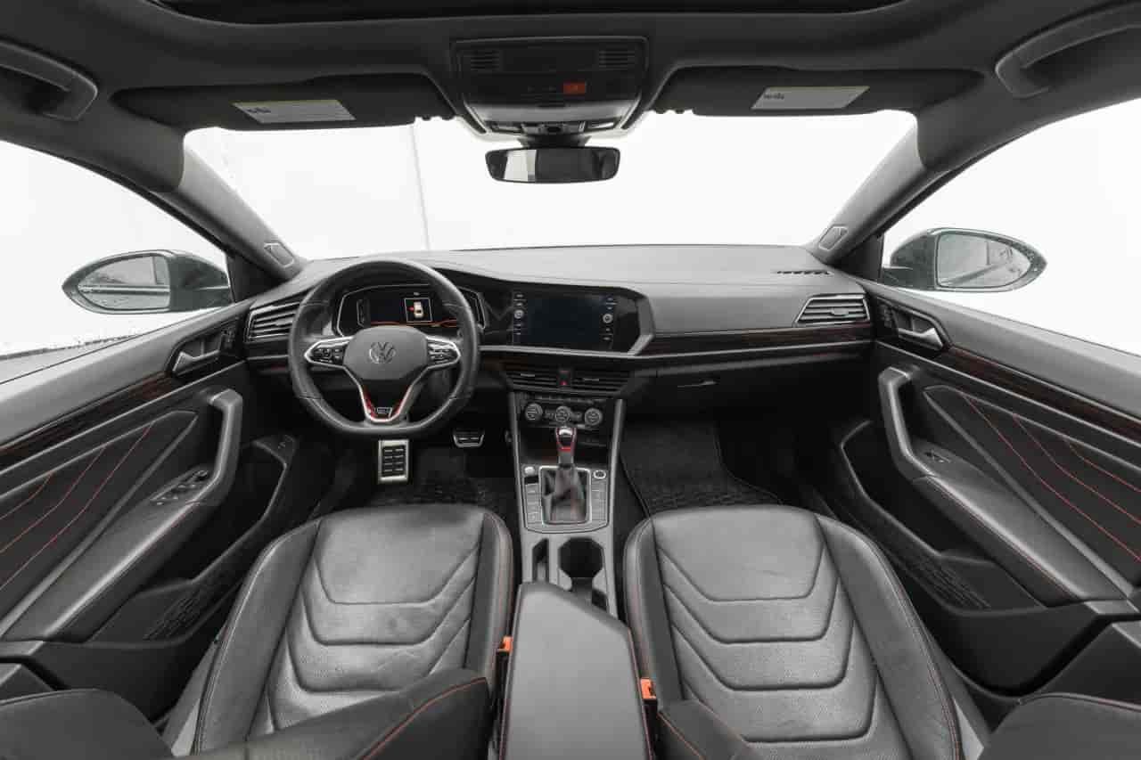 VOLKSWAGEN Jetta GLI - 9