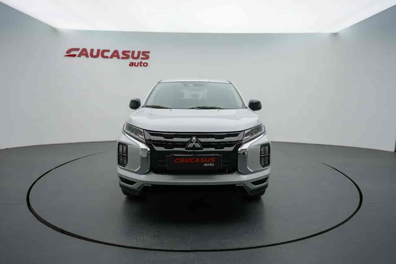 MITSUBISHI Outlander Sport - 2