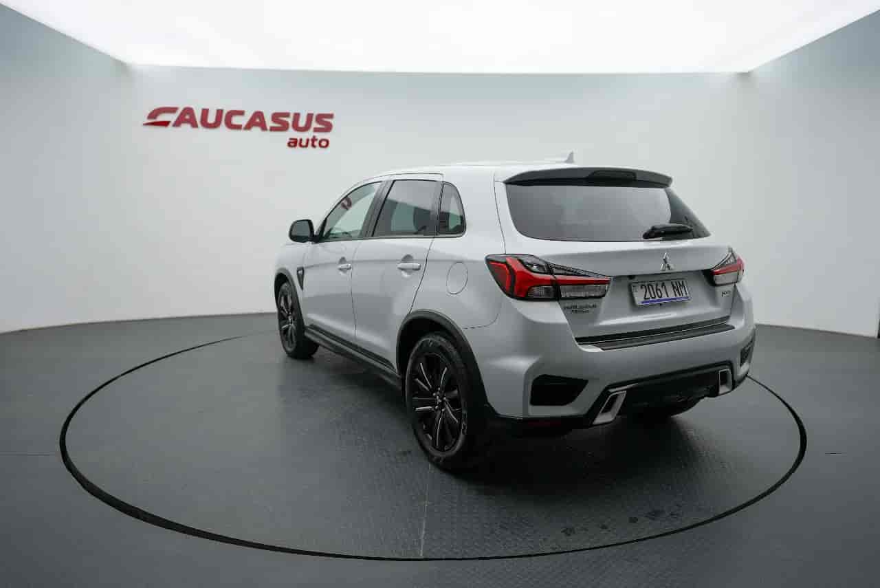 MITSUBISHI Outlander Sport - 6