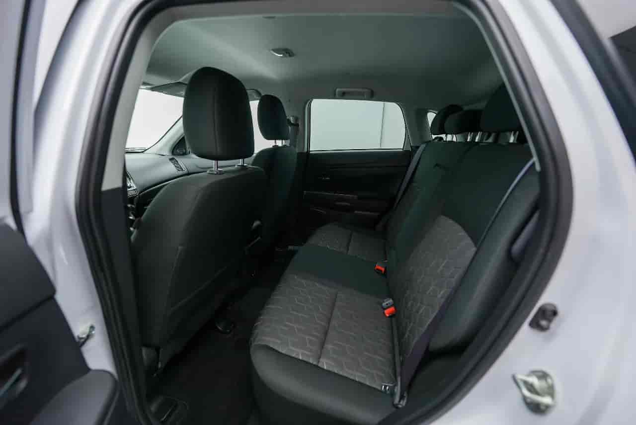 MITSUBISHI Outlander Sport - 9