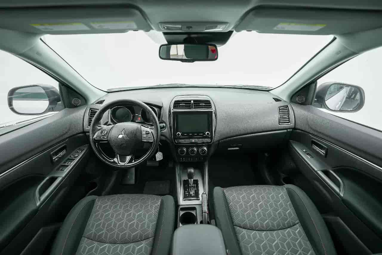 MITSUBISHI Outlander Sport - 10