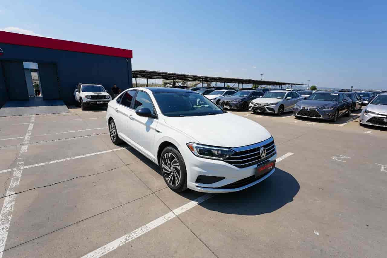 VOLKSWAGEN Jetta - 3