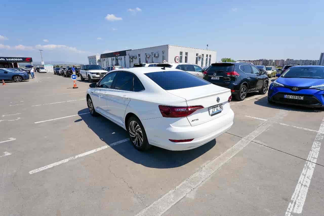 VOLKSWAGEN Jetta - 6