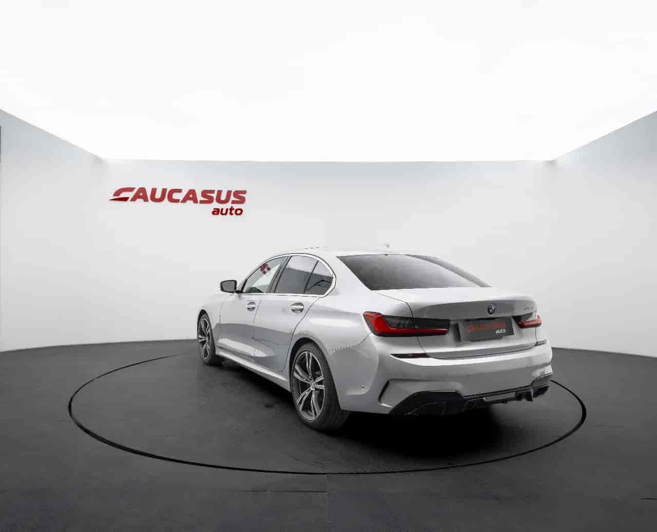 BMW 3-Series - 6