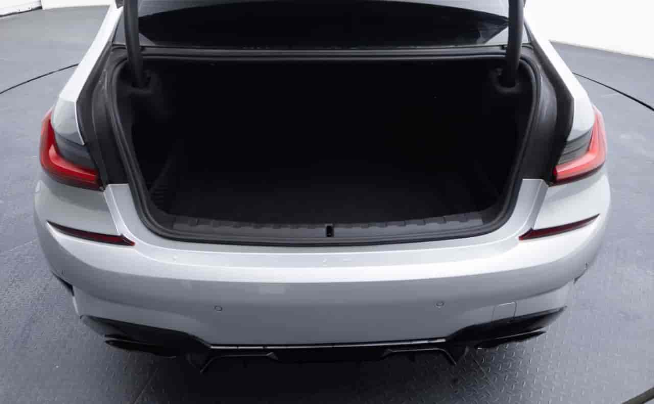 BMW 3-Series - 7