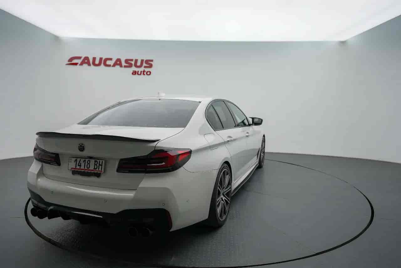 BMW 540i - 4