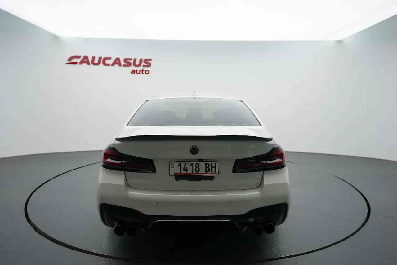BMW 540i - 5