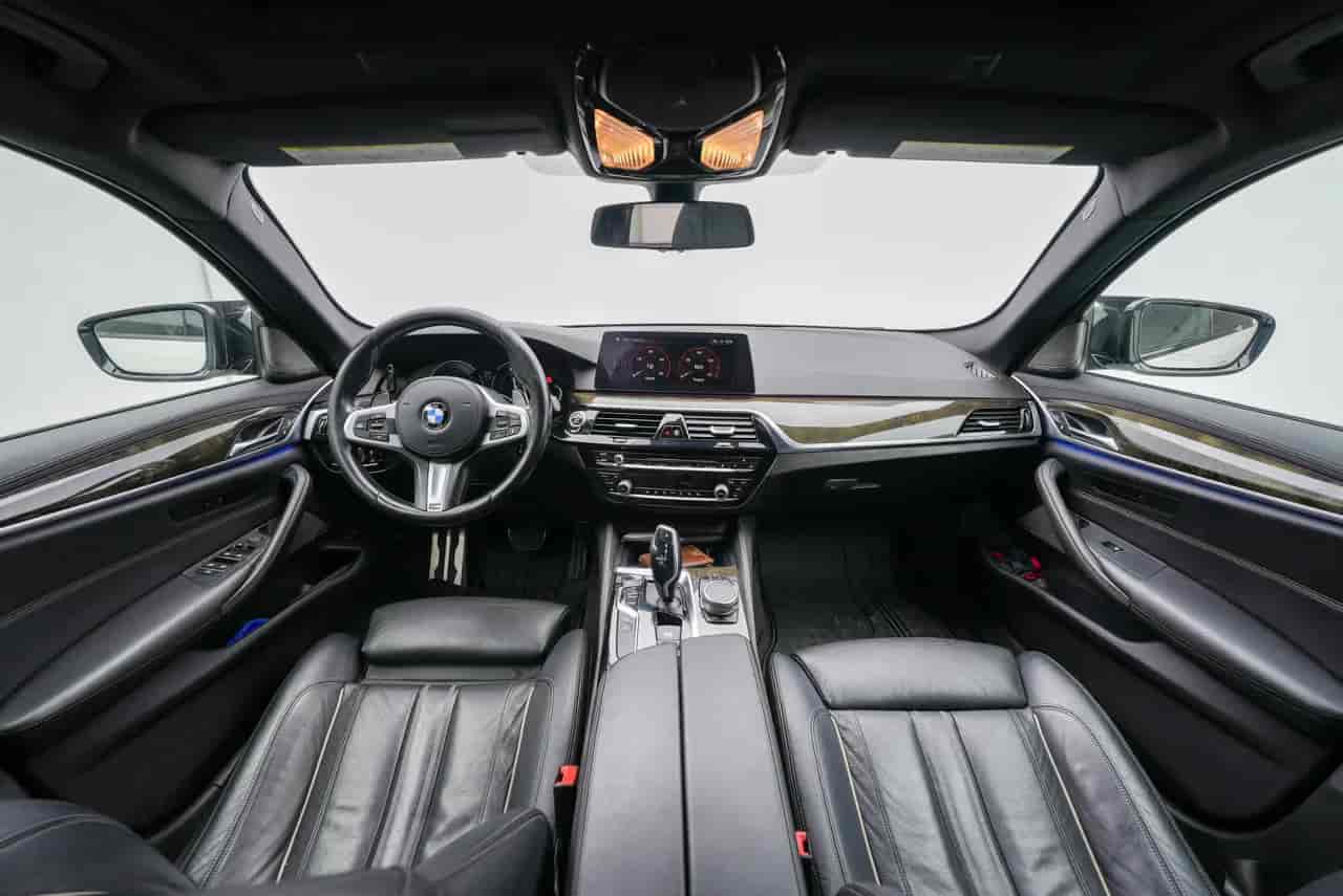 BMW 540i - 9