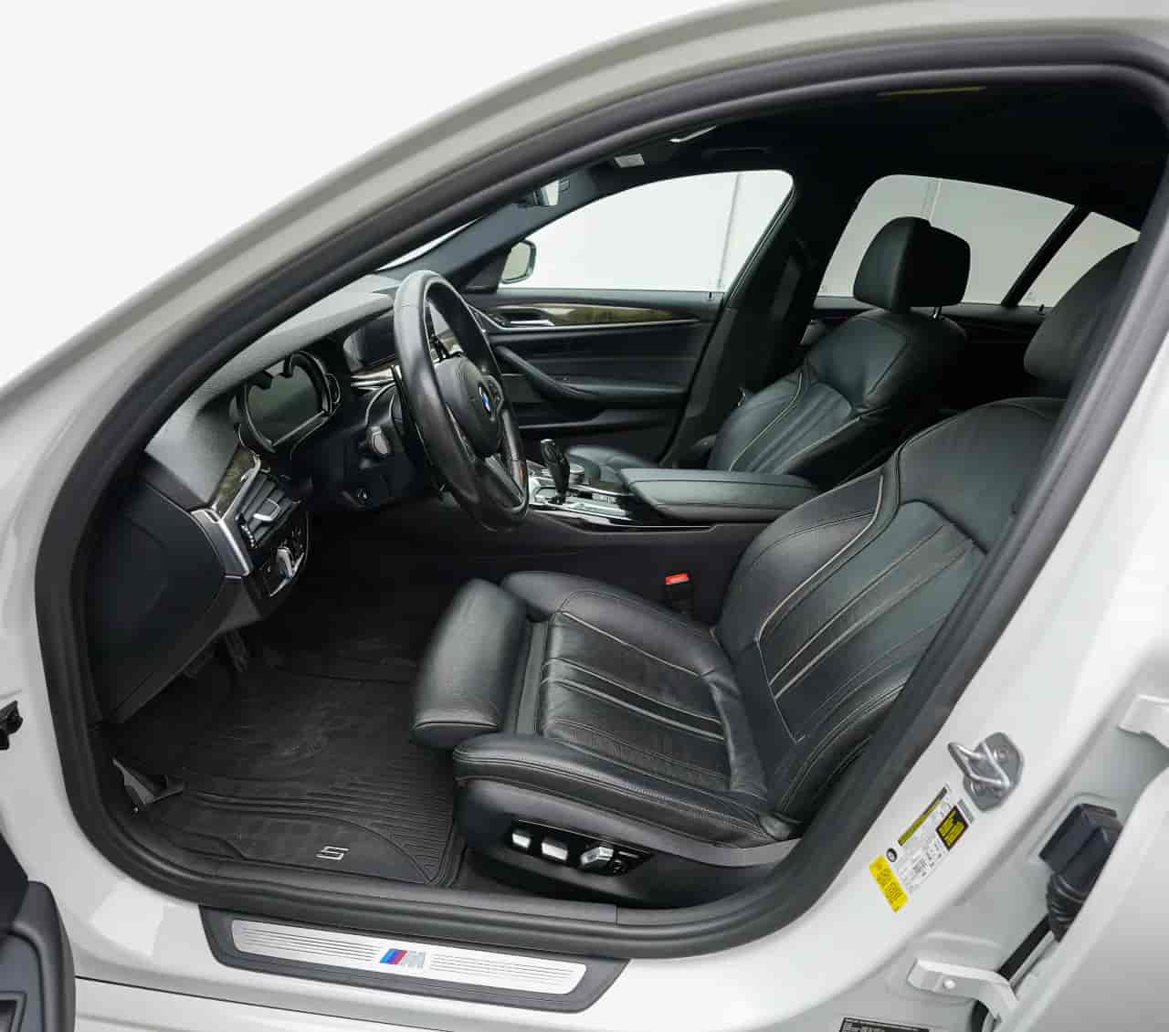 BMW 540i - 10