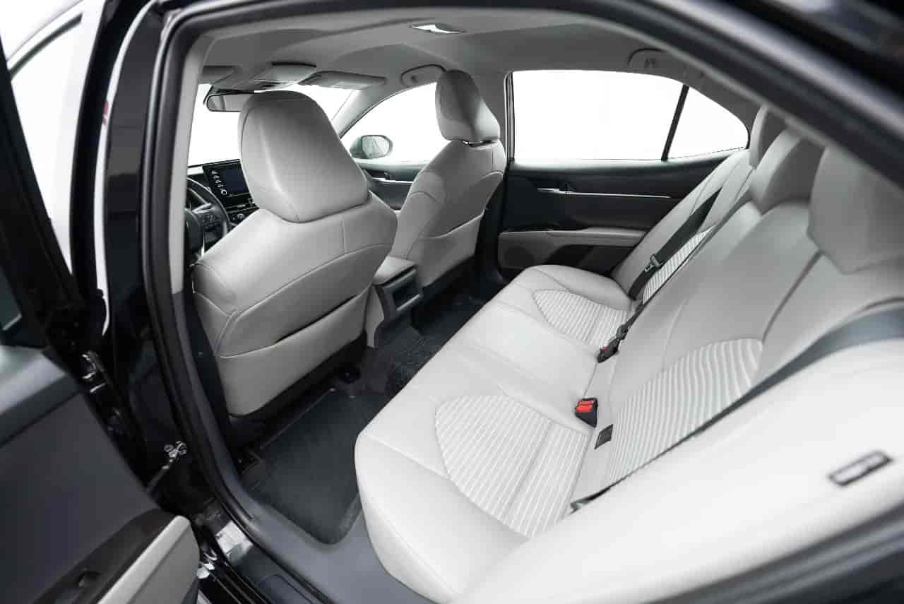 TOYOTA Camry - 8