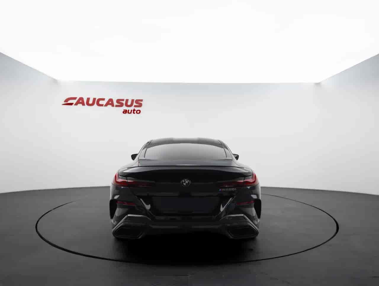 BMW M850i - 5
