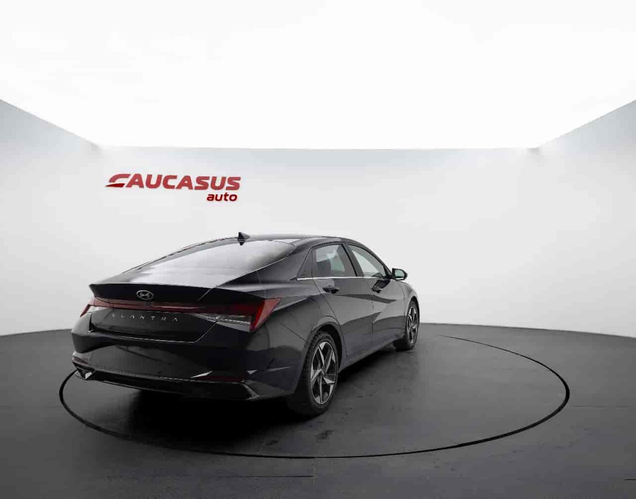 HYUNDAI Elantra - 4