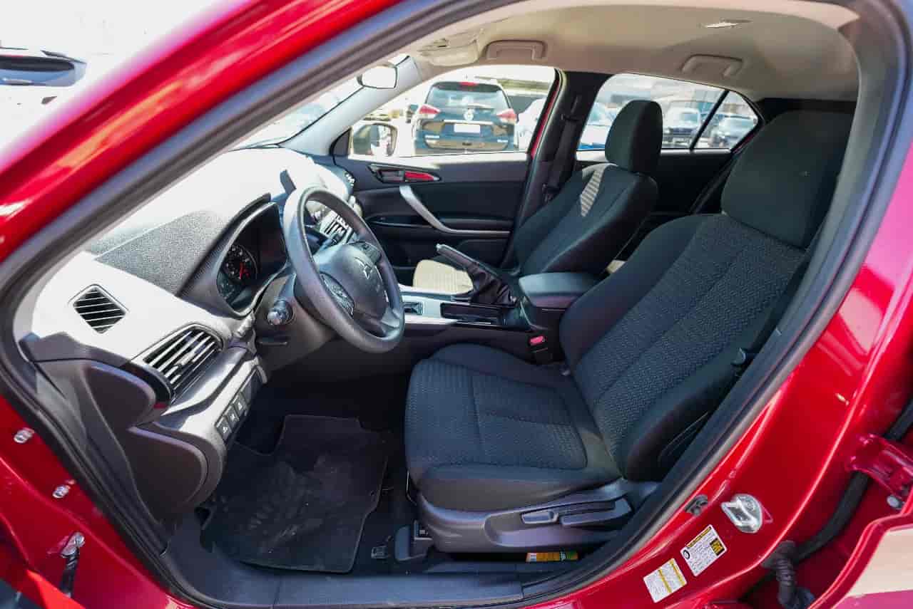 MITSUBISHI Eclipse Cross - 10