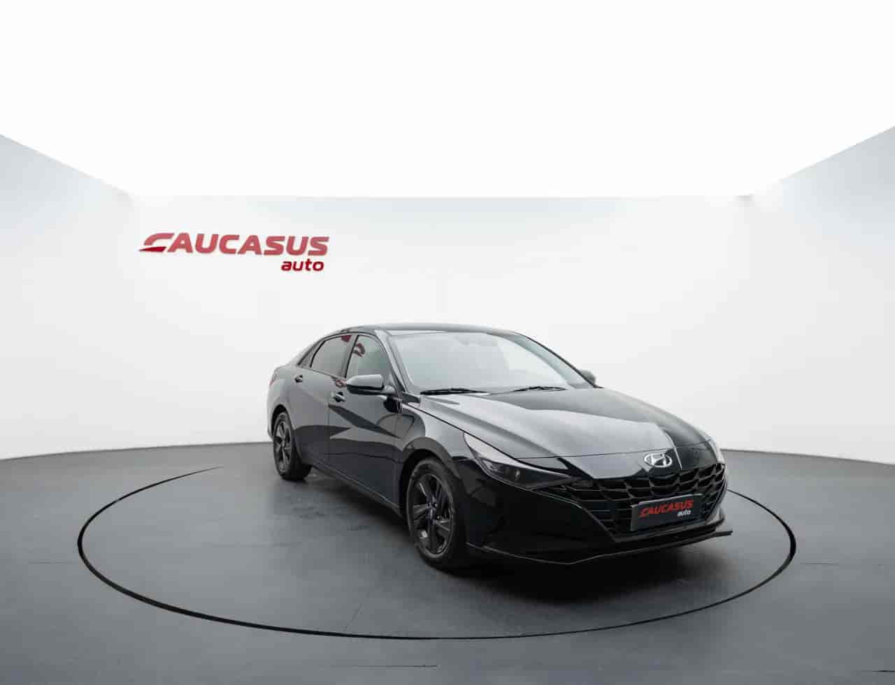 HYUNDAI Elantra - 3