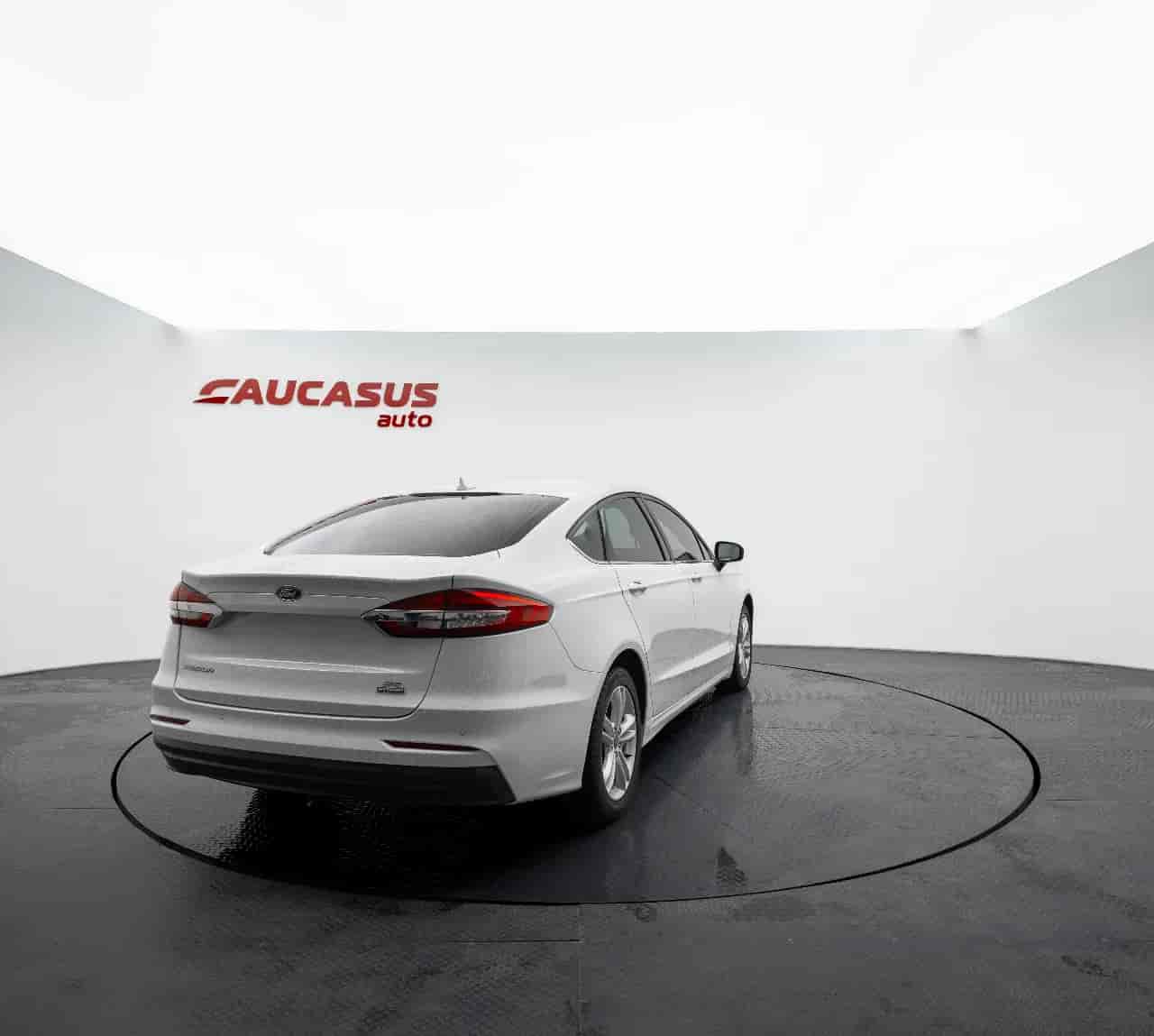 FORD Fusion - 4