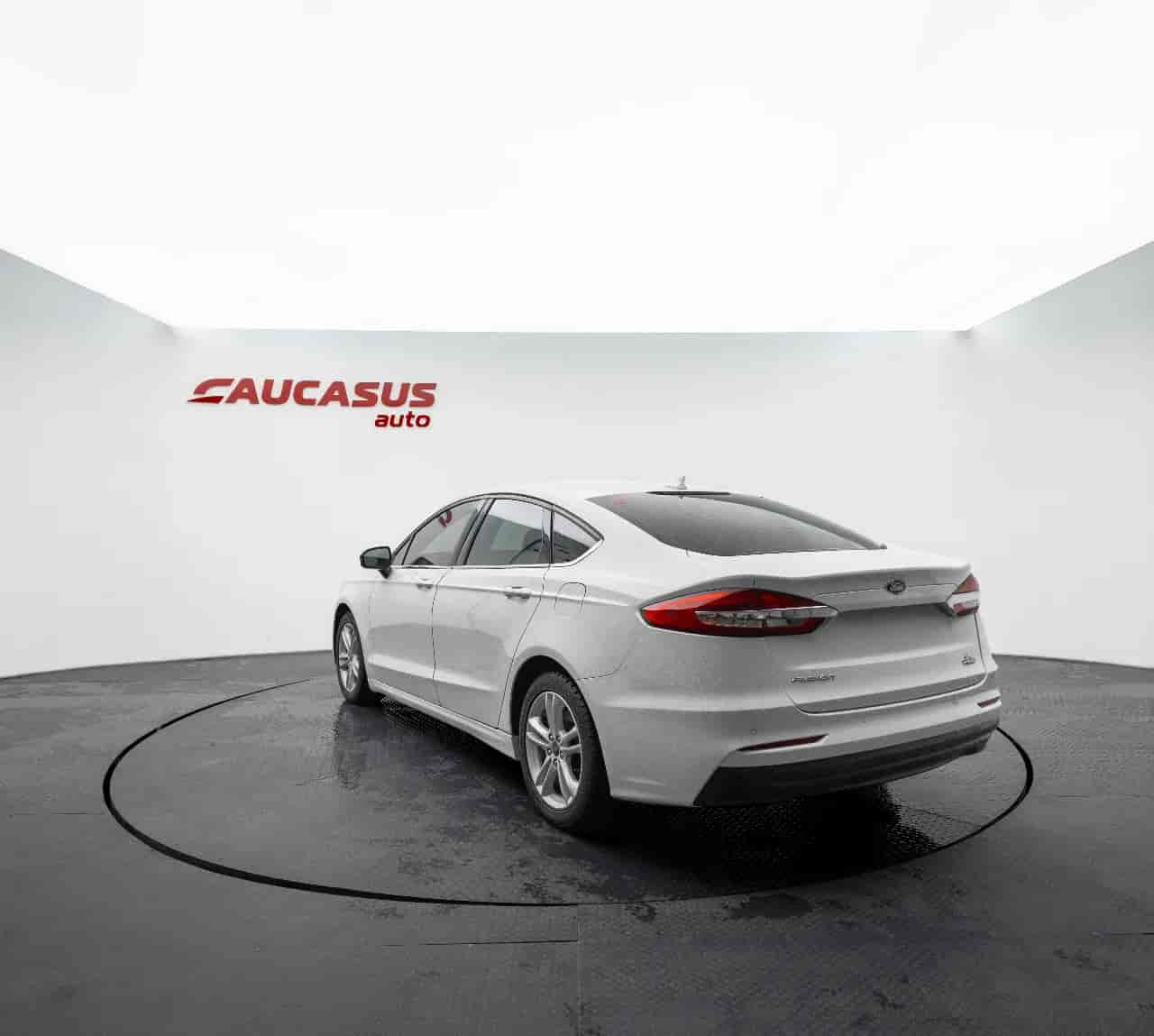 FORD Fusion - 6