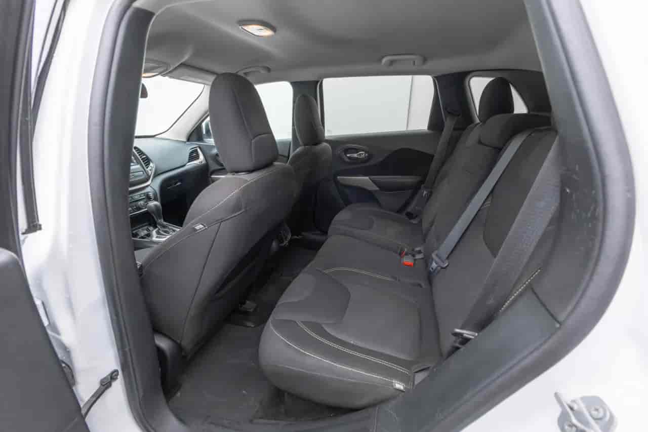 JEEP Cherokee - 8
