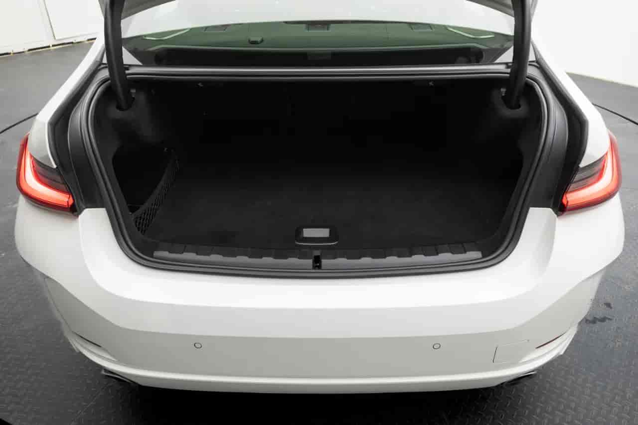 BMW 3-Series - 7