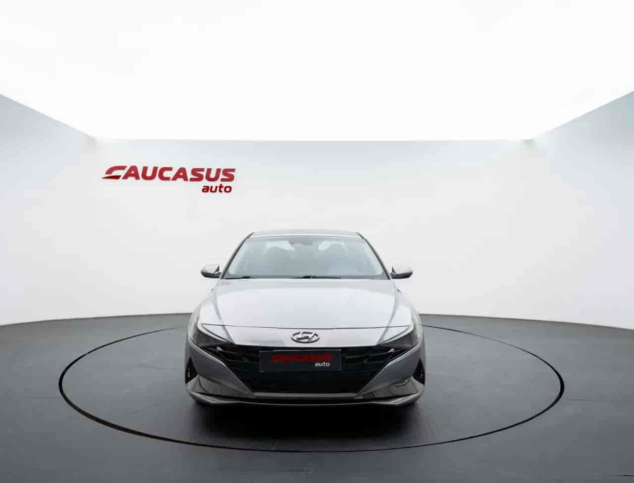 HYUNDAI Elantra - 2