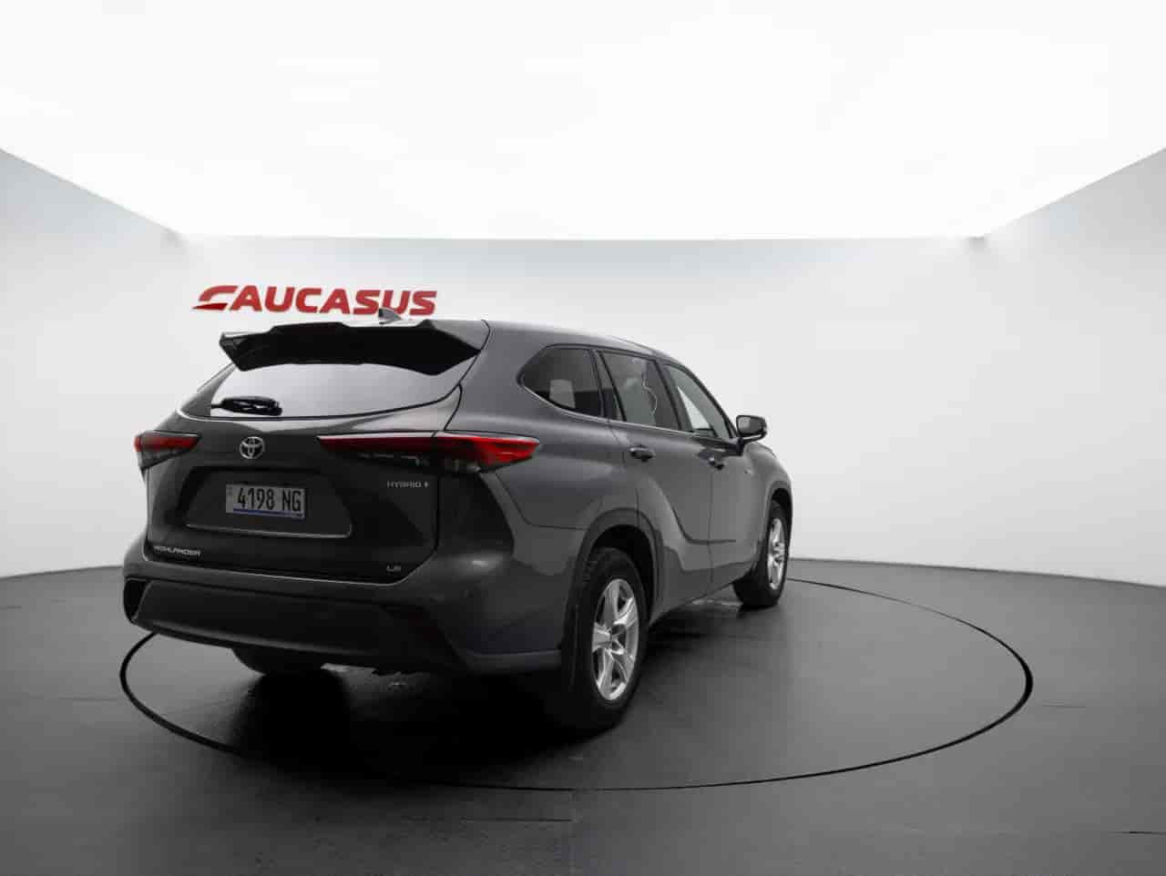 TOYOTA Highlander - 4