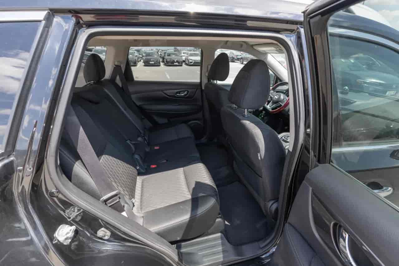 NISSAN Rogue - 8