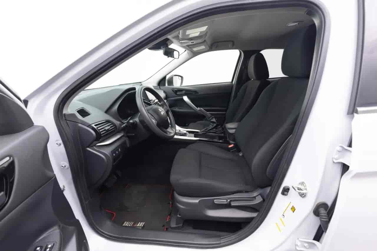 MITSUBISHI Eclipse Cross - 10