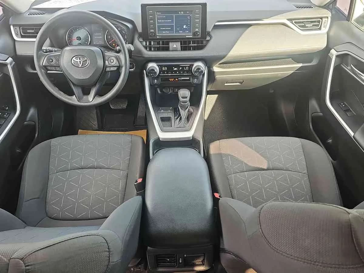 TOYOTA RAV4 - 8