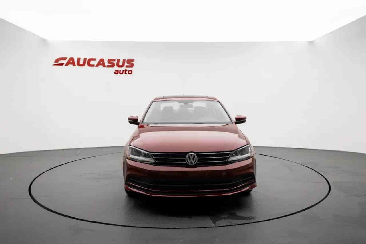 VOLKSWAGEN Jetta - 2