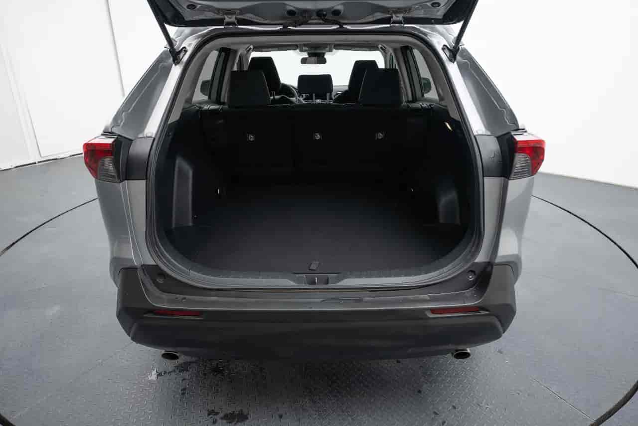 TOYOTA RAV4 - 7