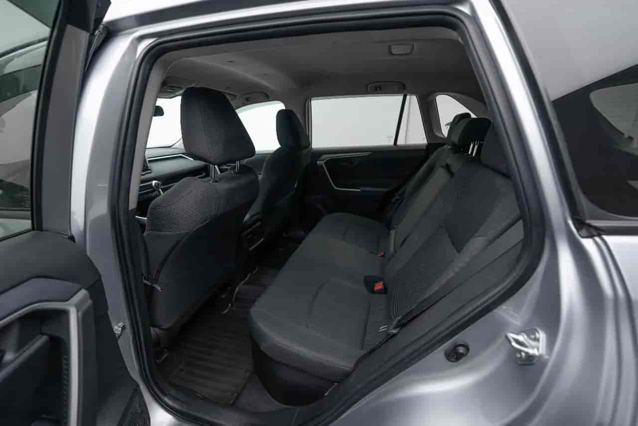 TOYOTA RAV4 - 8