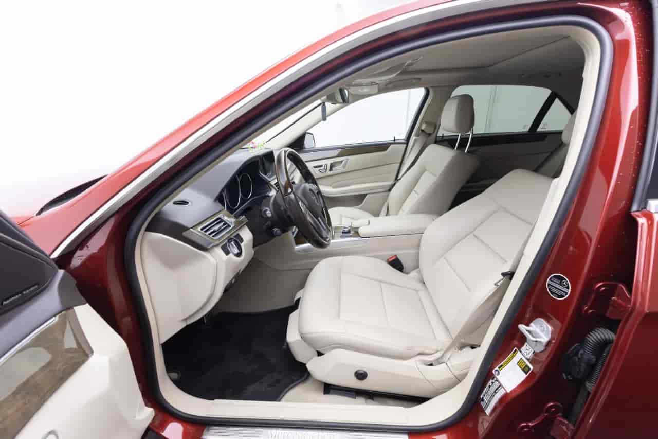 MERCEDES-BENZ E-Class - 10