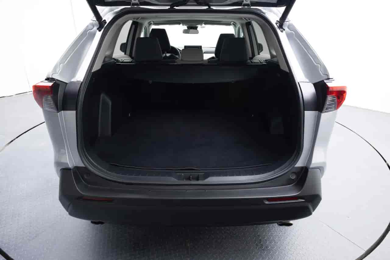 TOYOTA RAV4 - 7