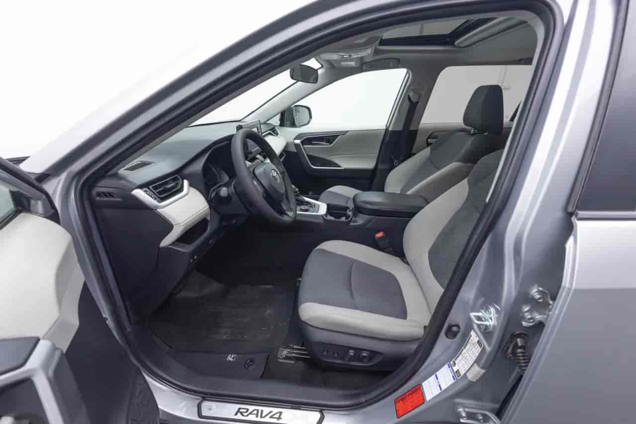 TOYOTA RAV4 - 10